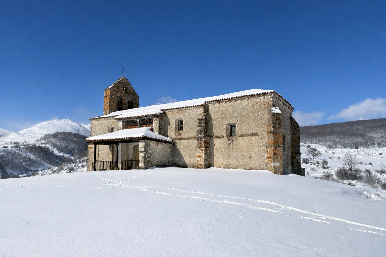 Iglesia románica en la Montaña Palentina
